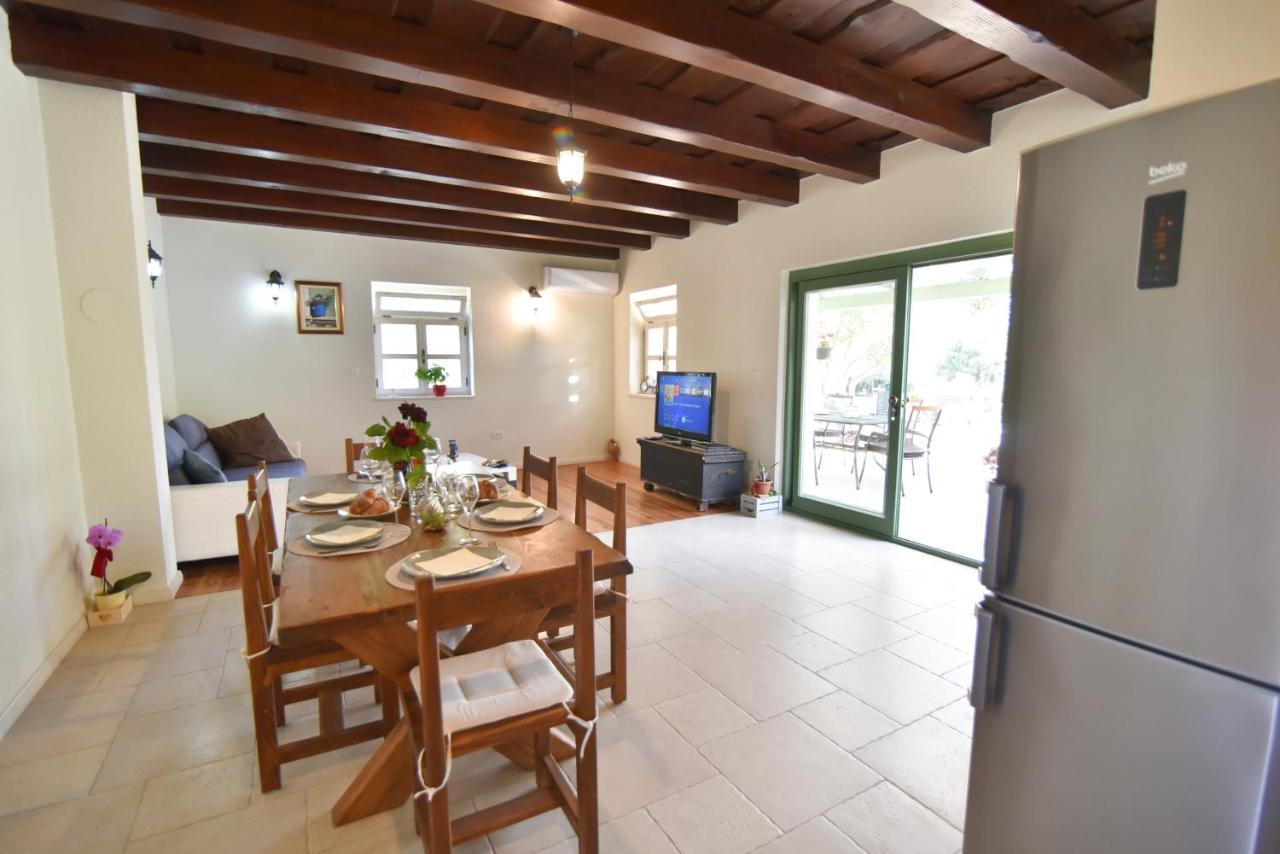 Vacation Home Mate Ceko Sukošan Exterior foto